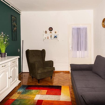 3 Bedroom Beautiful Apartment In Senj Senj  Exterior foto
