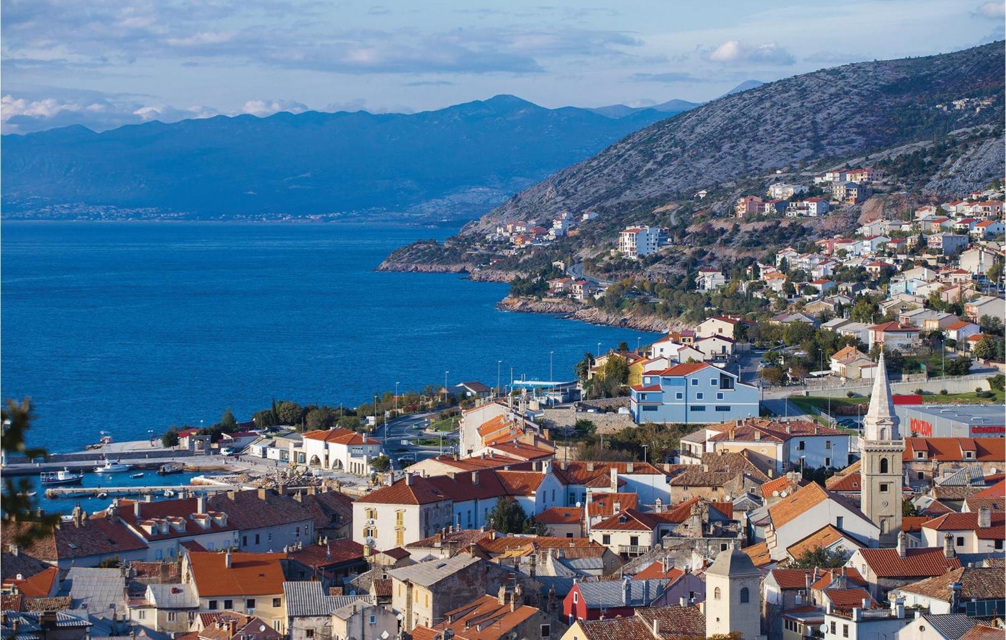 3 Bedroom Beautiful Apartment In Senj Senj  Exterior foto